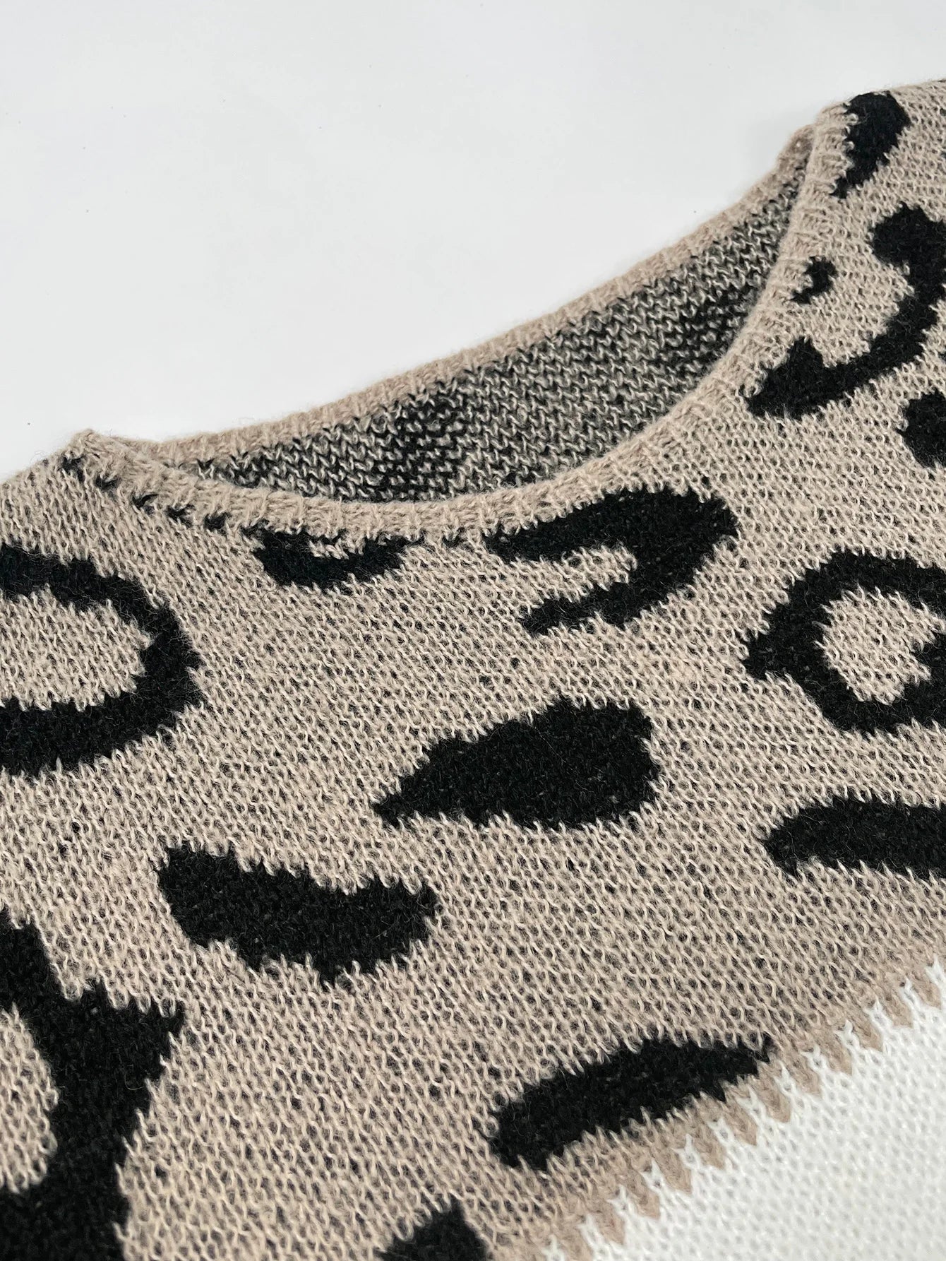 Lise | Stilfuld sweater med leopardprint